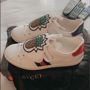 Gucci Ace Women’s sneakers with patch size 37